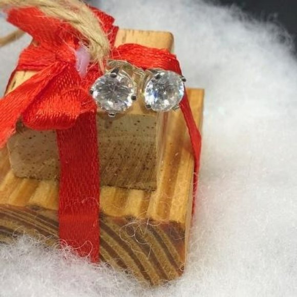 Classic Round CZ White Gold Stud Earrings - Picture 3 of 5